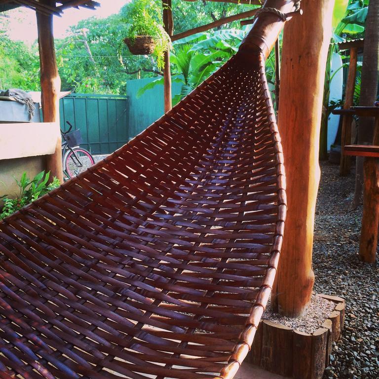 Coral Reef Surf Hostel And Camp Tamarindo Dış mekan fotoğraf